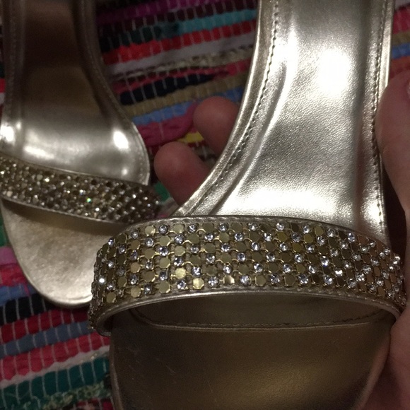 Heels - Picture 4 of 4